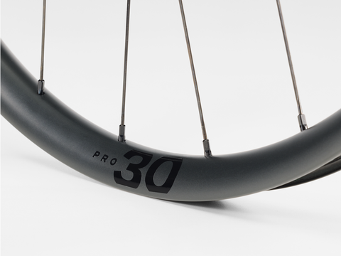 Bontrager Paradigm Pro 30 TLR Disc Road Wheel