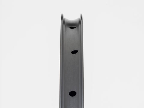 Bontrager Paradigm Comp 25 TLR Disc Road Wheel